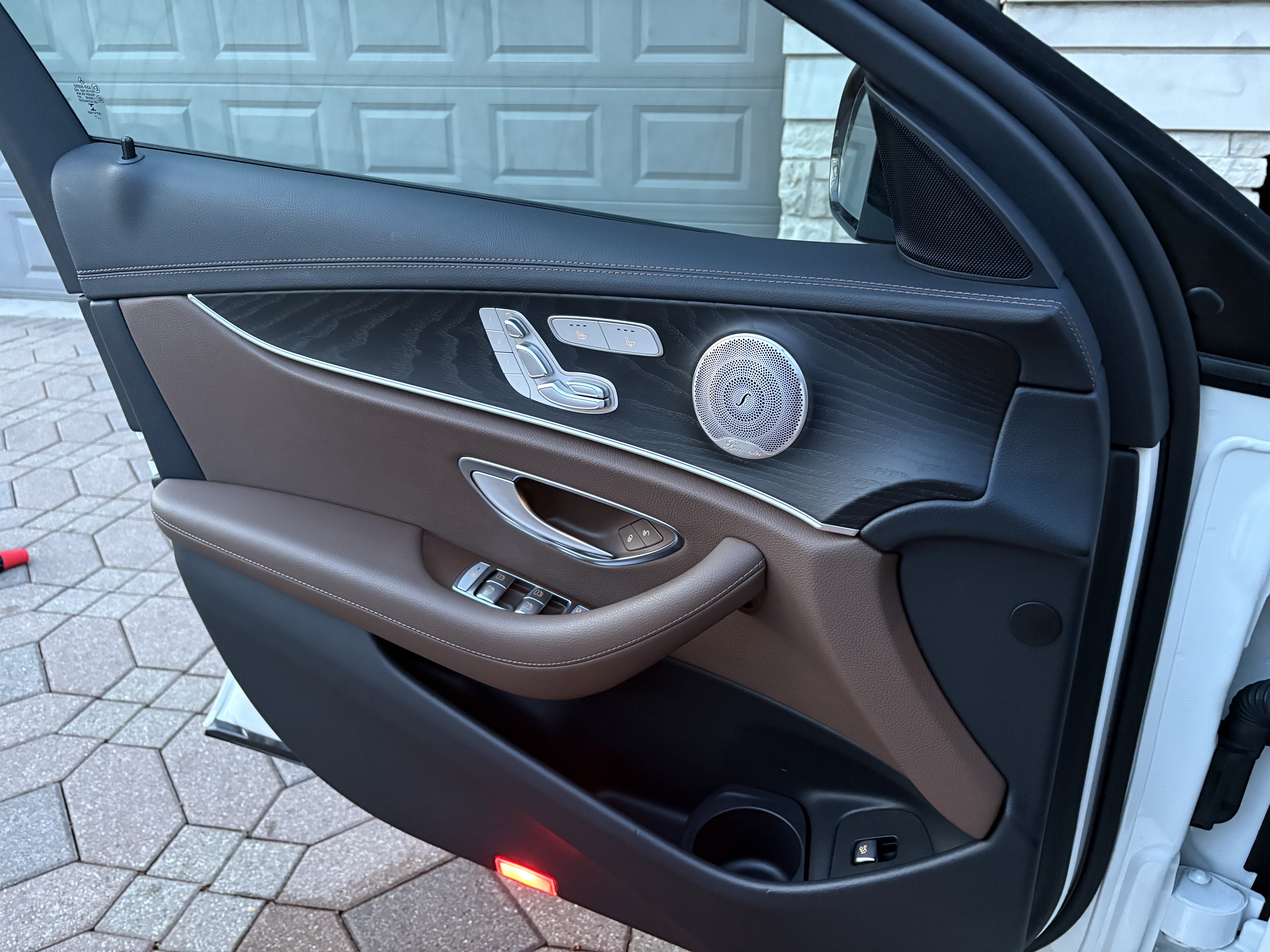 Mercedes E350 door panel interior